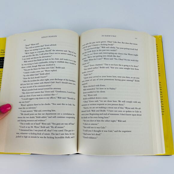 In Harm's Way, a hardcover novel / book by Ridley Pearson - Good Used Condition - Picture 9 of 12